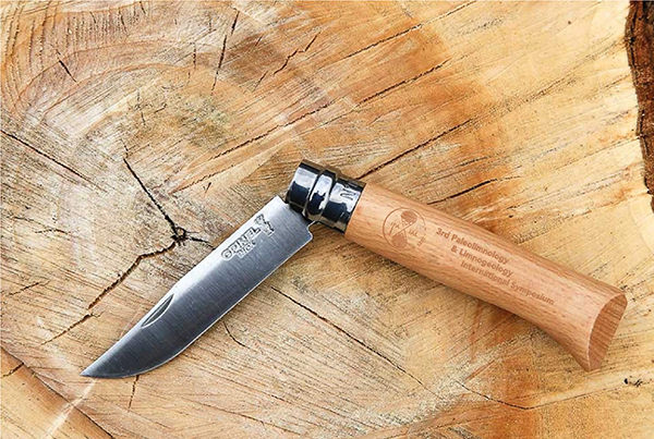 Maquette_Opinel_grave_small.png